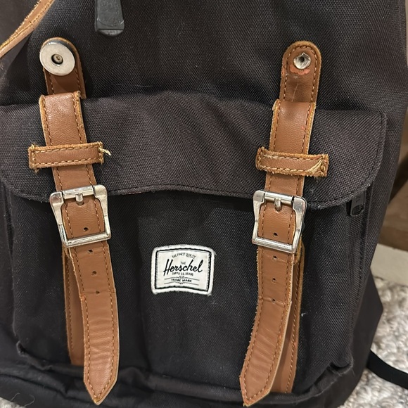 HERSHEL Backpack Little America
Herschel Little America™ Backpack - 30L - Picture 5 of 17